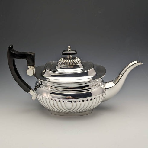 English vintage silver plated teapot Viners